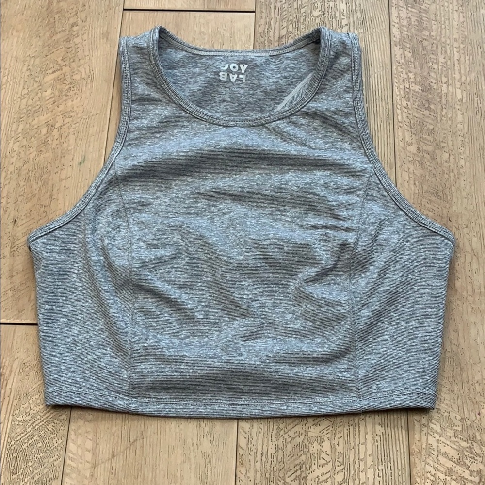 High neck sports bra